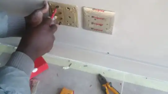 Electrician at work in Mowbray