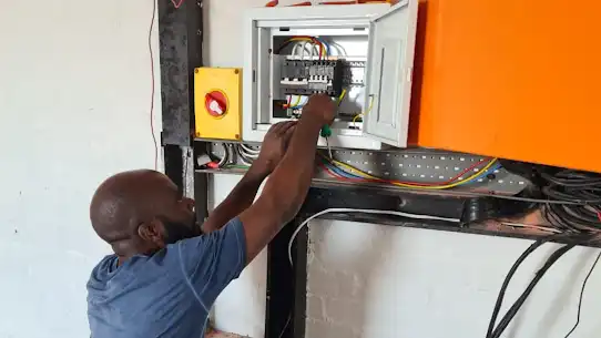 Local Cape Town electrician at work